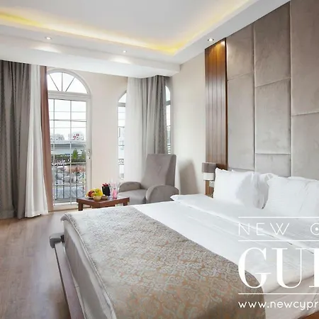 Premium Hotel